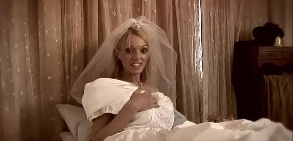  Groom likes to watch as conciege satisfies his new blonde bride